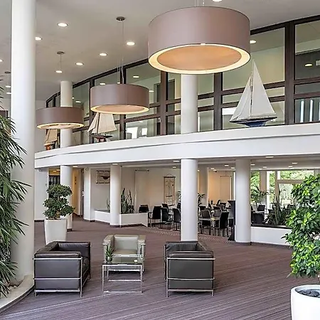 Golden Tulip Nantes Carquefou 5*