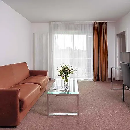 Hotel Golden Tulip Nantes Carquefou 5*