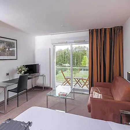 Golden Tulip Nantes Carquefou 5*